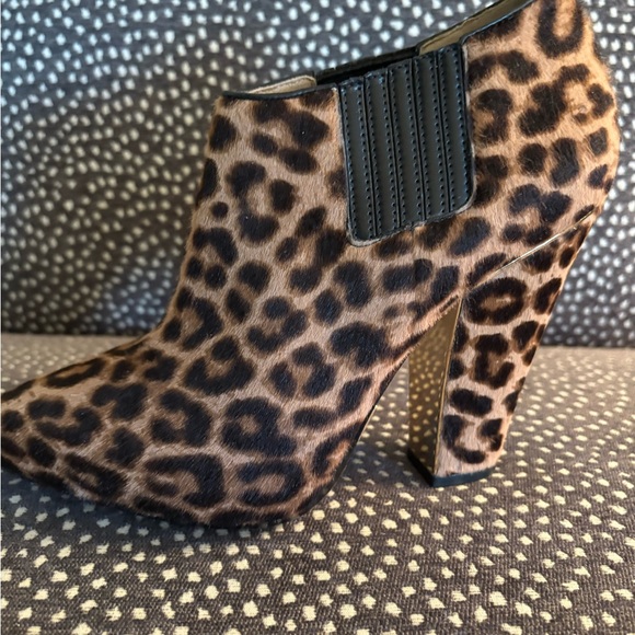 Michael Kors Leopard Print Ankle Boots 37.5 7 - Picture 1 of 7